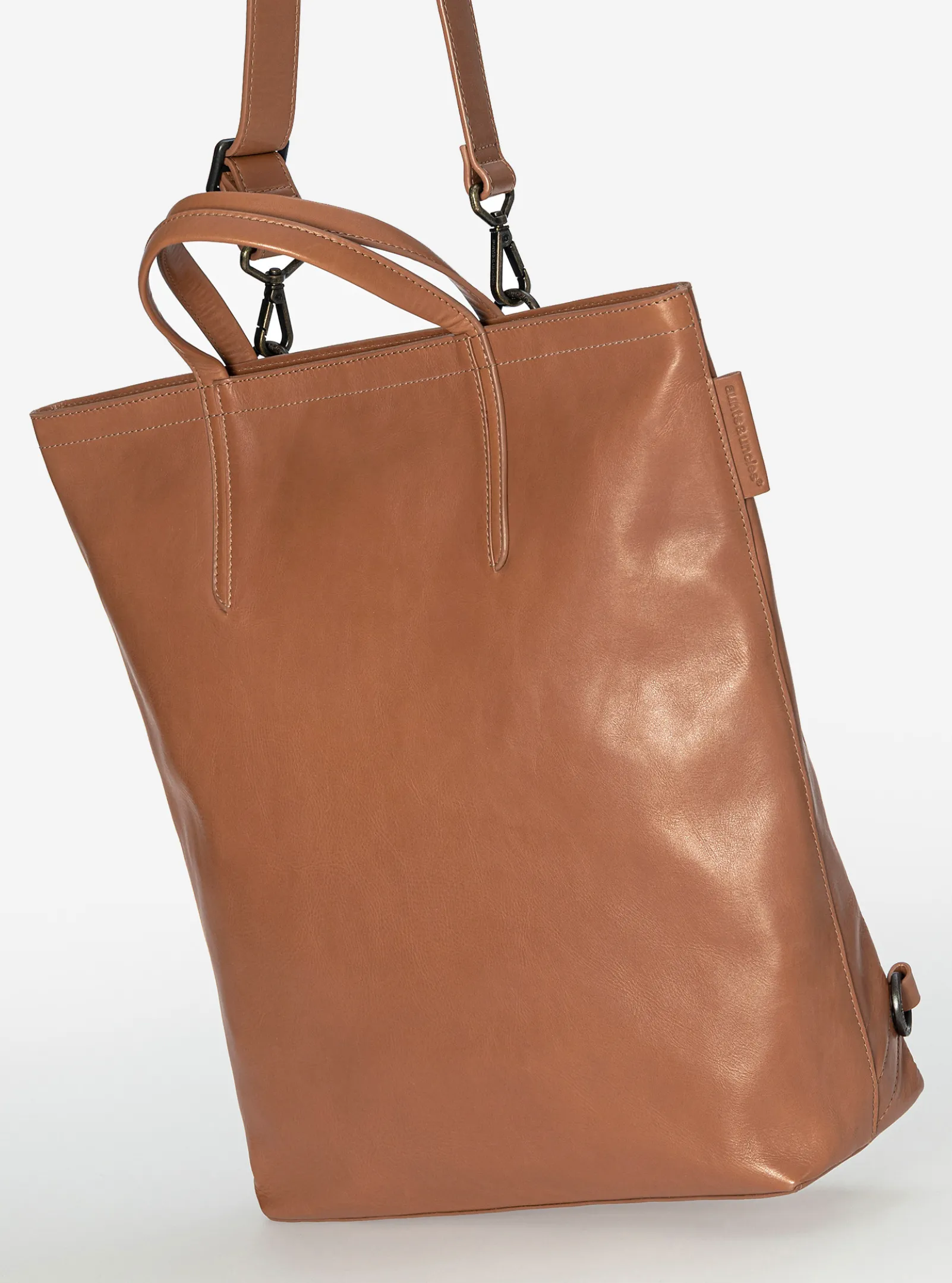 Aunts & Uncles Jamie's Orchard Loquat Shopper/Backpack
