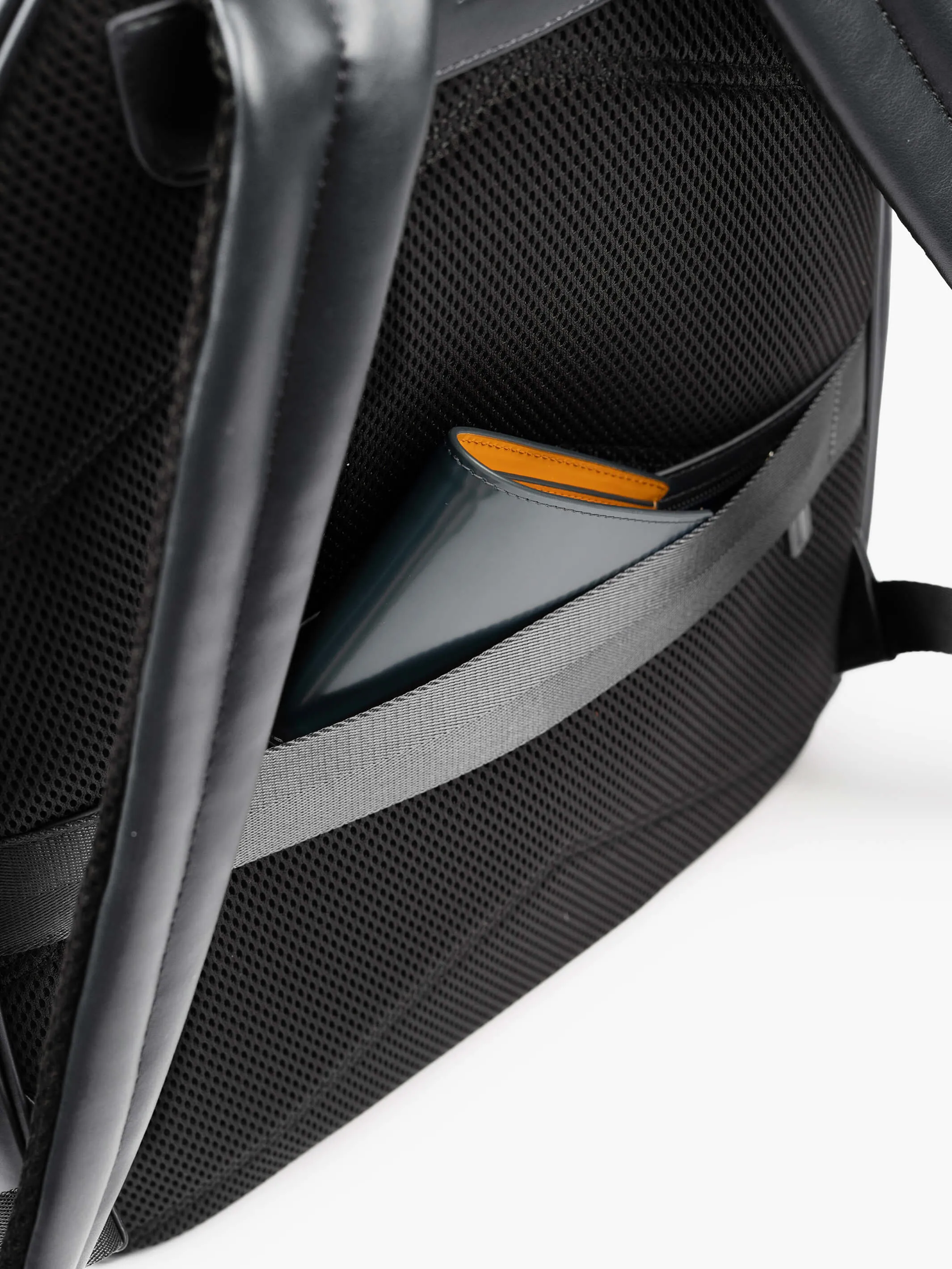 Avant Slim Backpack