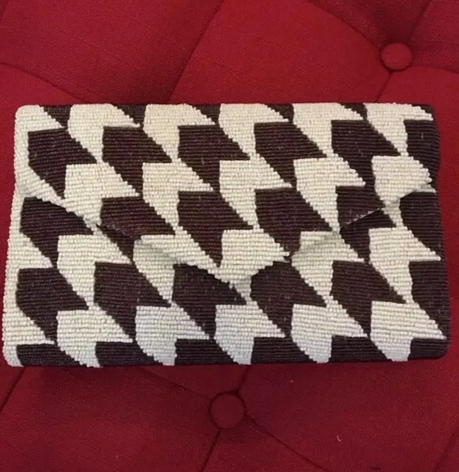 Beaded Handbag Aubergine Houndstooth In Beige With Burgundy/merlot Check