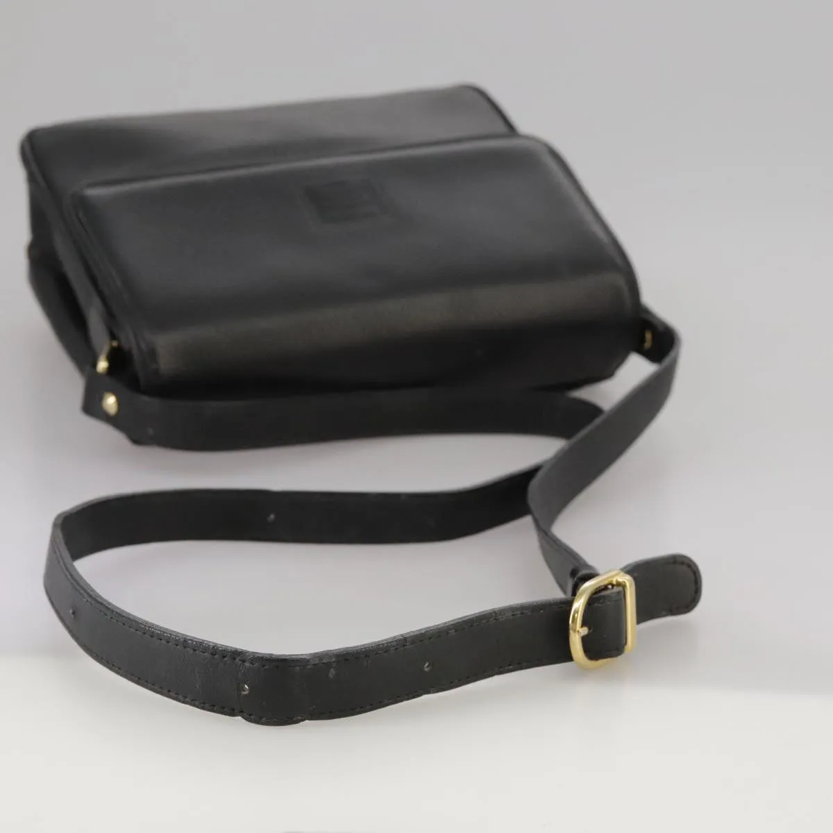 Burberry  Leather Shoulder Bag (Pre-Owned)