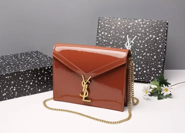 CASSANDRA medium chain bag