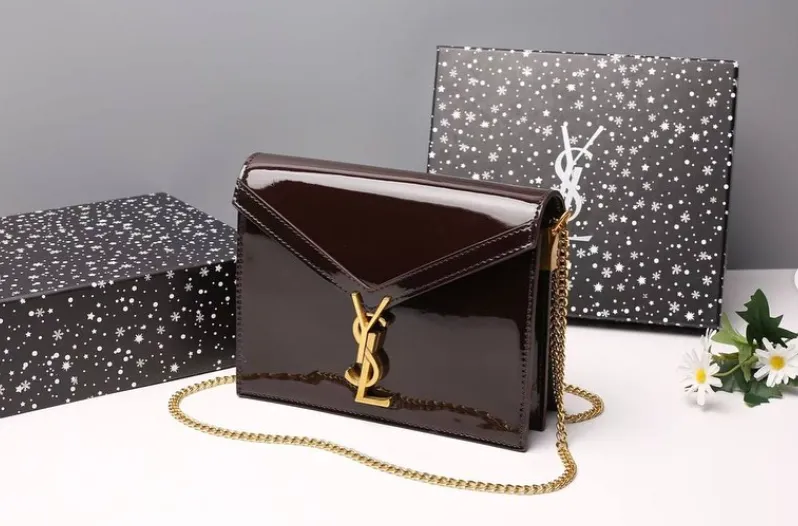 CASSANDRA medium chain bag