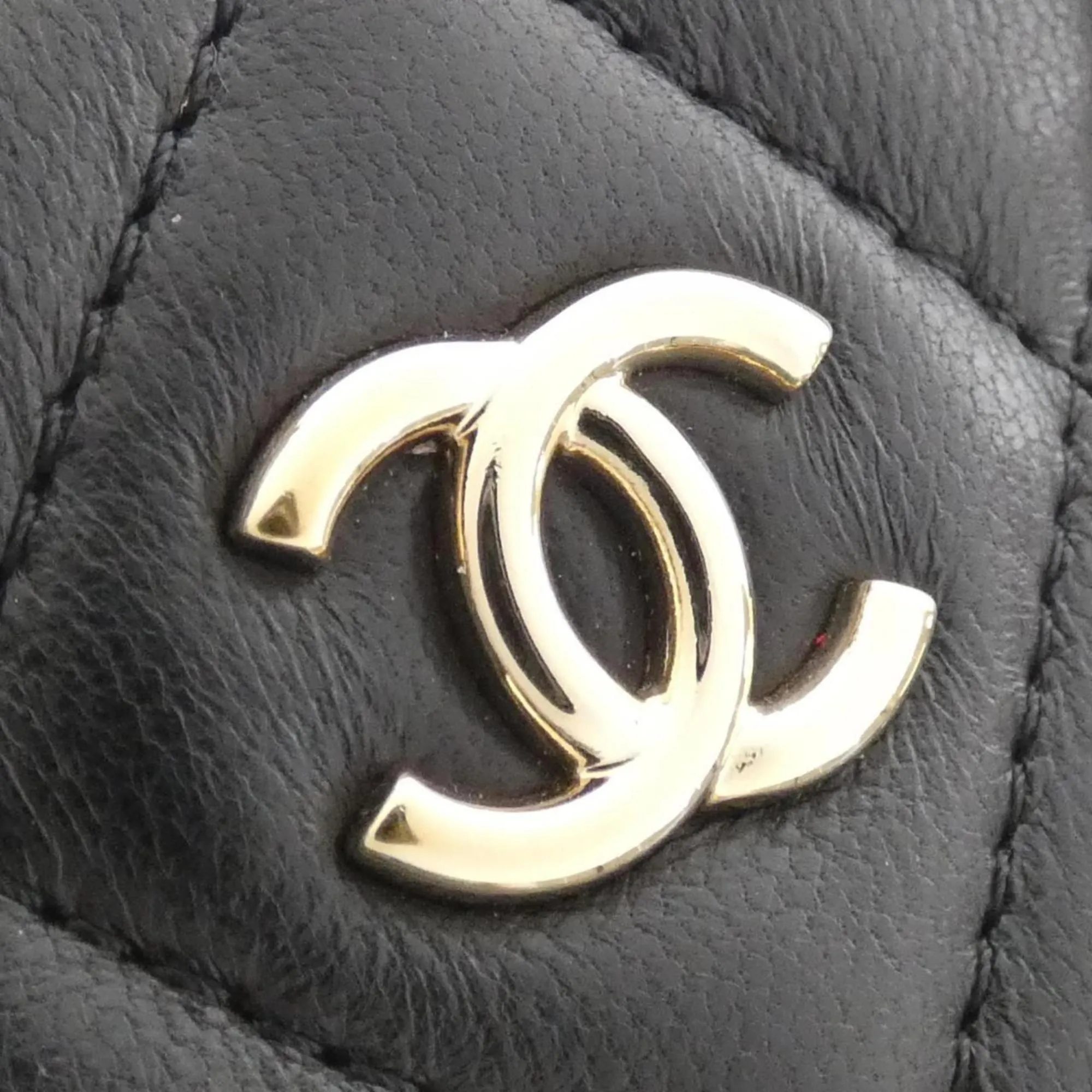 Chanel Leather Shoulder Bag (Pre-Owned)