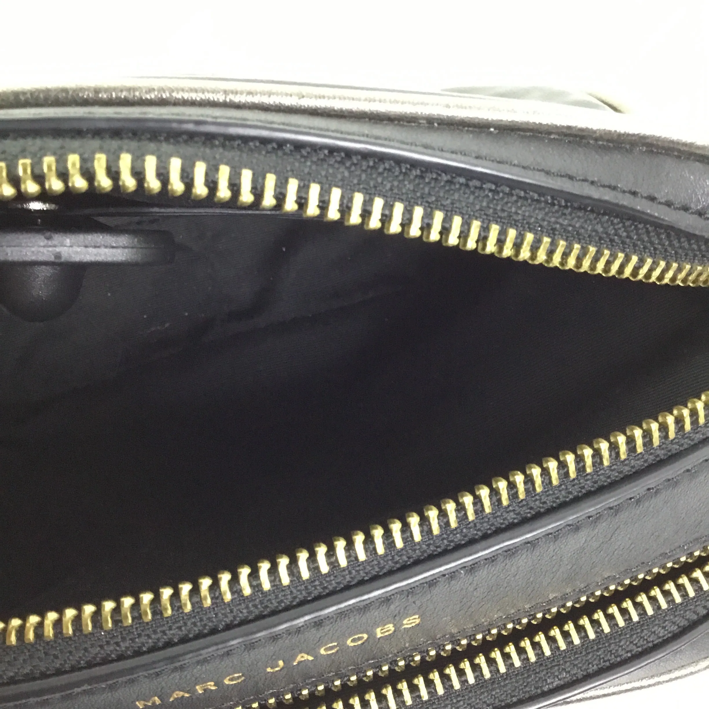 Crossbody Designer By Marc Jacobs In Black, Size:Small