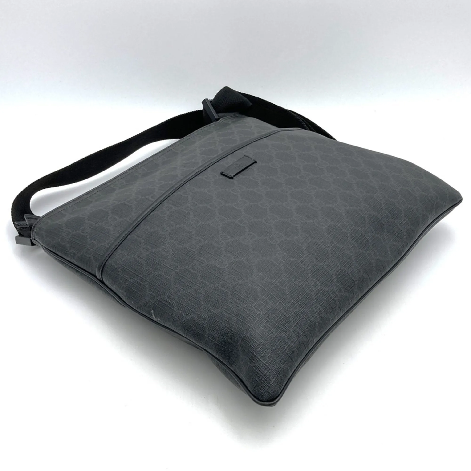 Gucci Gg Supreme Shoulder Bag (Pre-Owned)
