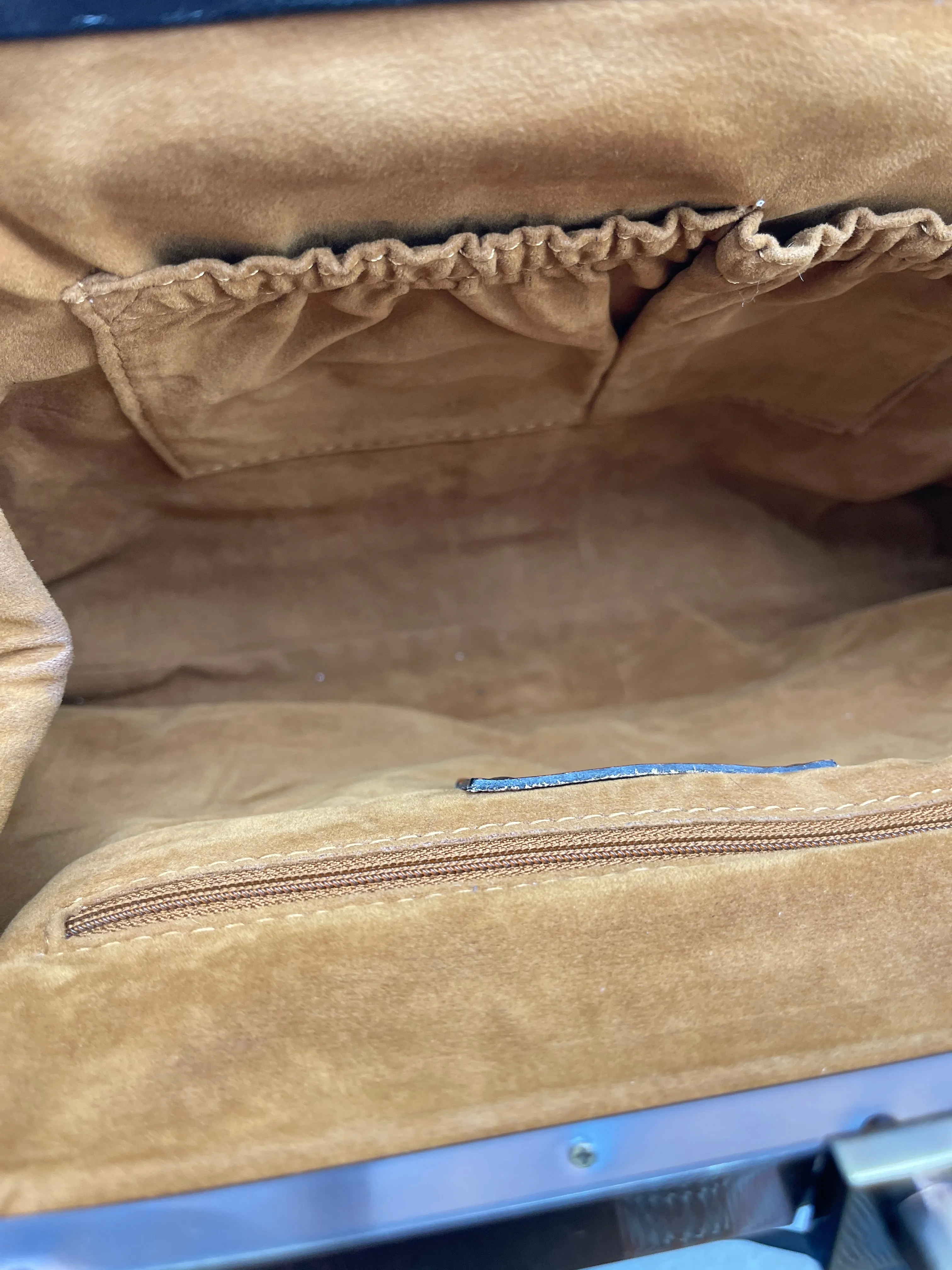 Handbag Designer By Patricia Nash, Size: Medium