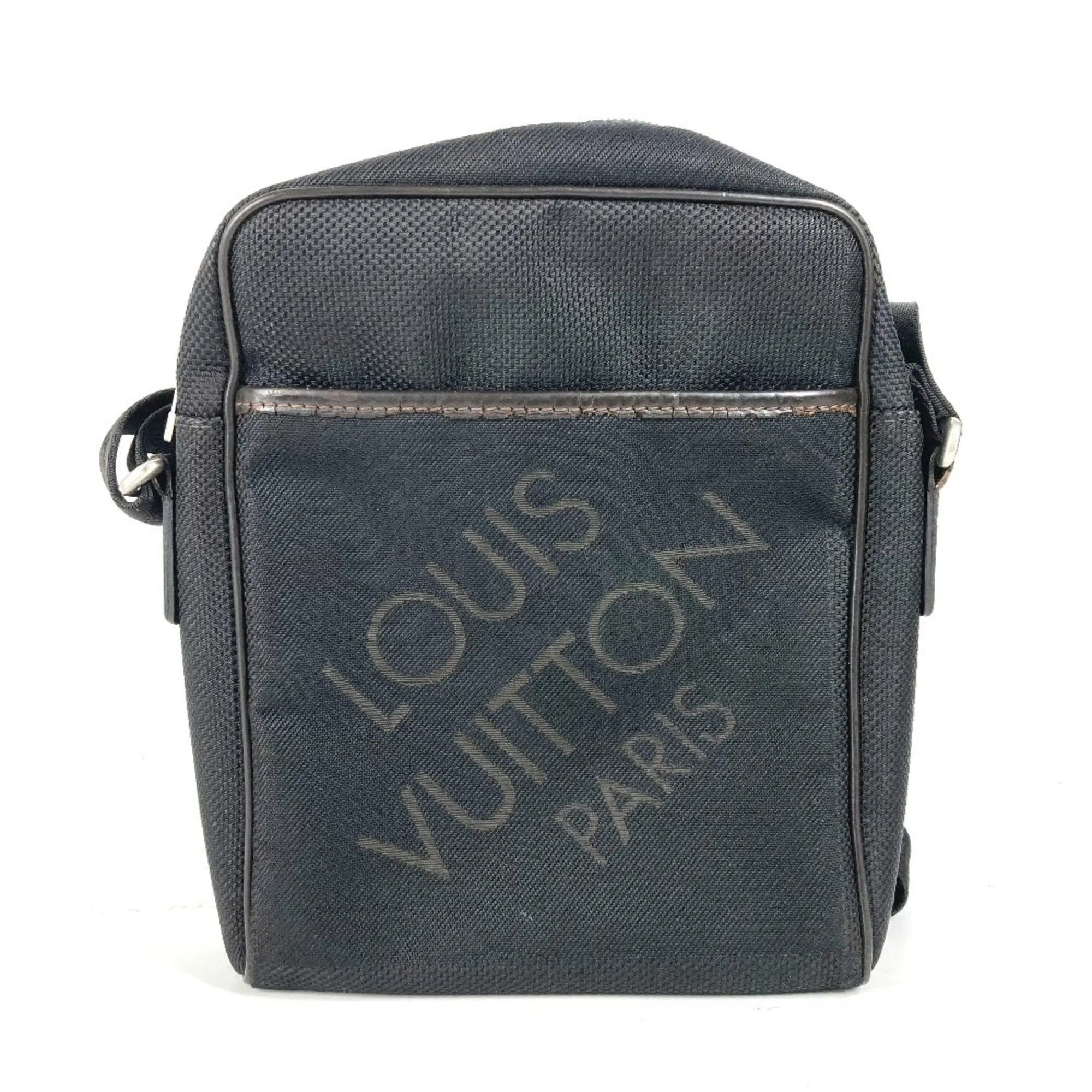 Louis Vuitton Noir Damier Geant Pochette Shoulder Bag (Pre-Owned)
