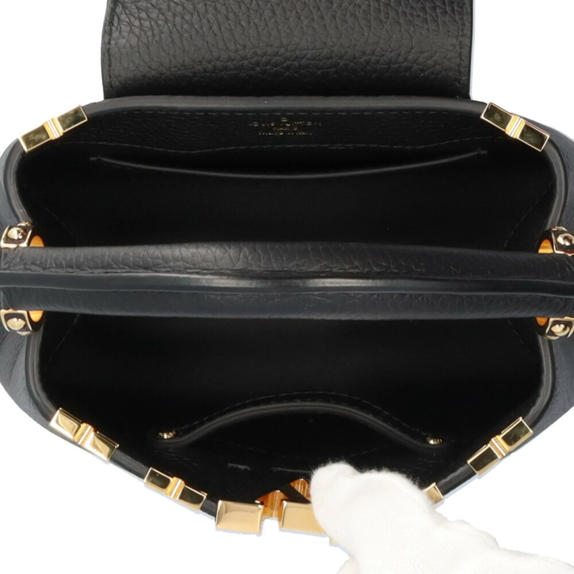 Louis Vuitton Noir Leather Shoulder Bag (Pre-Owned)