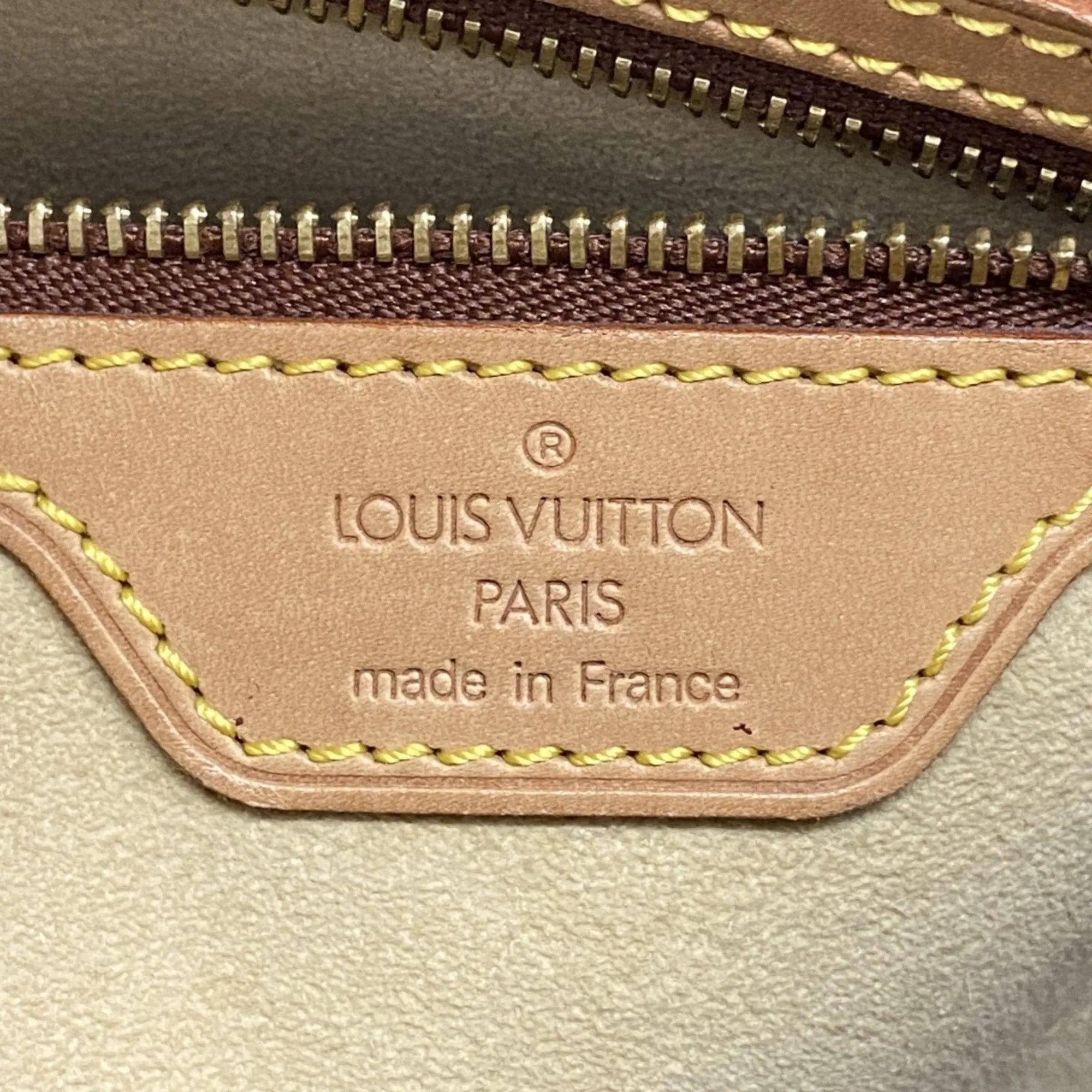Louis Vuitton Shoulder Bag (Pre-Owned)