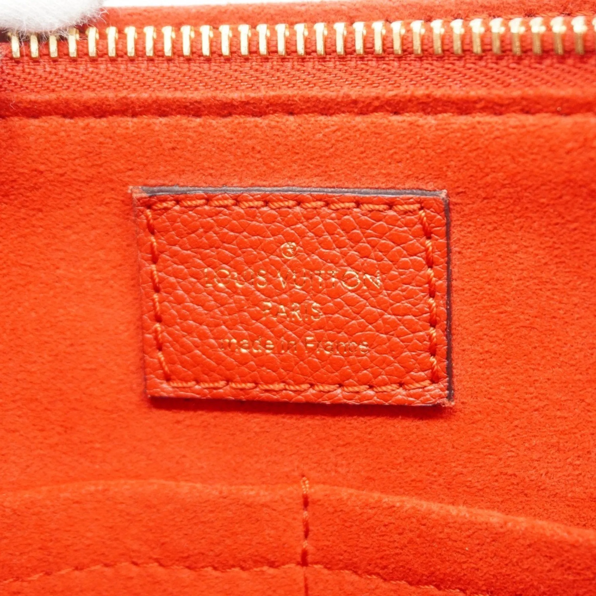 Louis Vuitton Shoulder Bag (Pre-Owned)