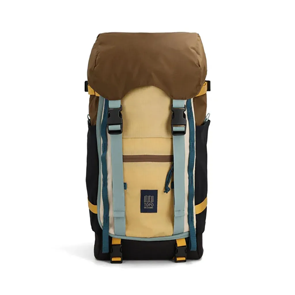 Rover Trail Pack 22L Backpacks Desert Palm/Sahara
