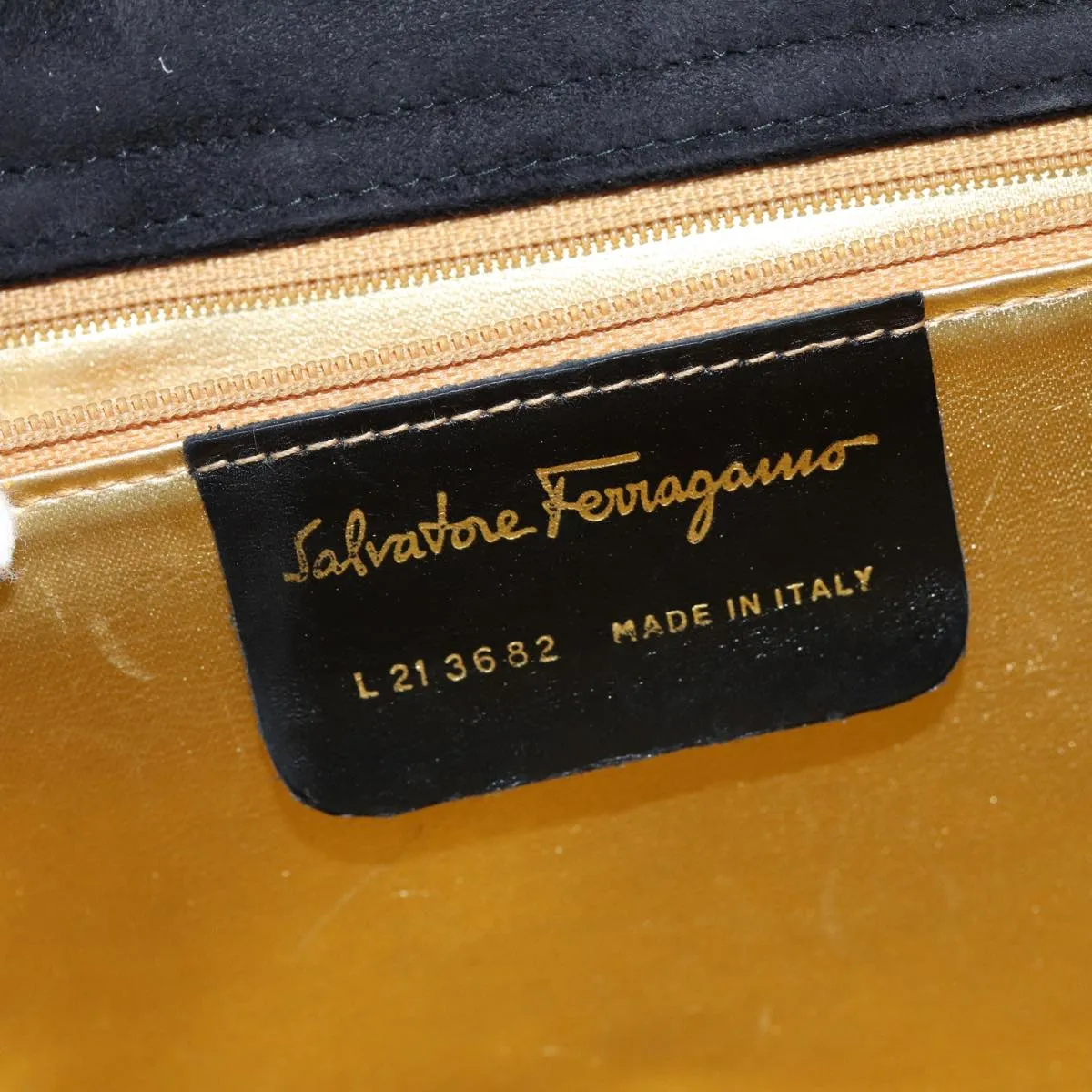 Salvatore Ferragamo  Suede Shoulder Bag (Pre-Owned)