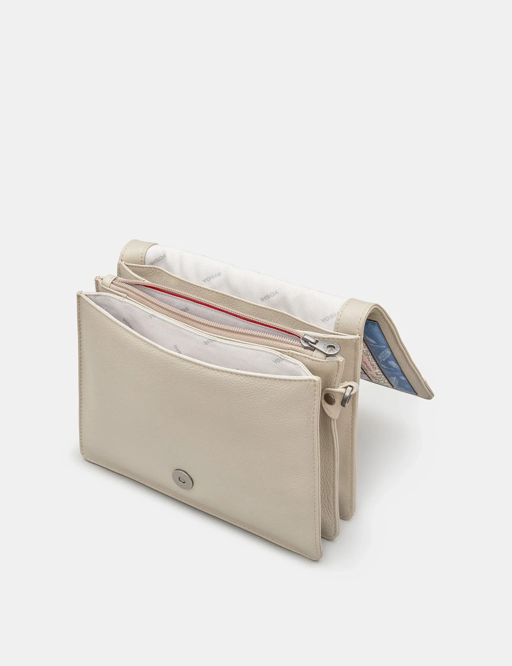 Yoshi YB238 Jane Austen Bookworm triple Flap over bag